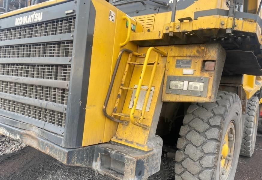 Komatsu HD 405-7 - Maansiirtoauto: kuva Komatsu HD 405-7 - Maansiirtoauto Komatsu HD 405-7 - Maansiirtoauto: kuva Komatsu HD 405-7 - Maansiirtoauto