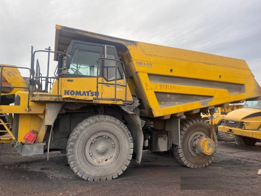 Komatsu HD405-7 - Maansiirtoauto: kuva Komatsu HD405-7 - Maansiirtoauto Komatsu HD405-7 - Maansiirtoauto: kuva Komatsu HD405-7 - Maansiirtoauto