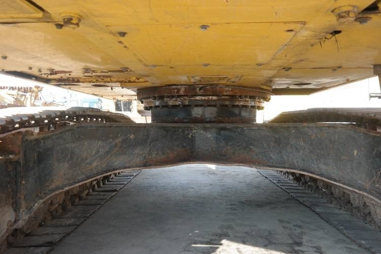 Komatsu PC 240-8 - Telakaivukone: kuva Komatsu PC 240-8 - Telakaivukone Komatsu PC 240-8 - Telakaivukone: kuva Komatsu PC 240-8 - Telakaivukone