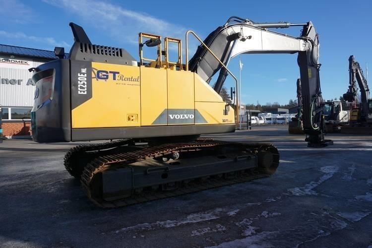 Volvo EC 250 E N L - Telakaivukone: kuva Volvo EC 250 E N L - Telakaivukone Volvo EC 250 E N L - Telakaivukone: kuva Volvo EC 250 E N L - Telakaivukone