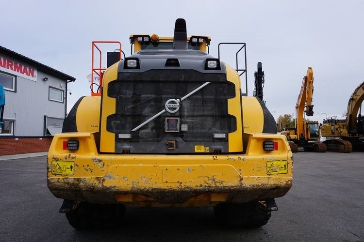 Volvo L250H - Pyöräkuormaaja: kuva Volvo L250H - Pyöräkuormaaja Volvo L250H - Pyöräkuormaaja: kuva Volvo L250H - Pyöräkuormaaja