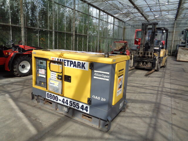 Sähkögeneraattori Atlas Copco QAS 20 KVA: kuva Sähkögeneraattori Atlas Copco QAS 20 KVA Sähkögeneraattori Atlas Copco QAS 20 KVA: kuva Sähkögeneraattori Atlas Copco QAS 20 KVA