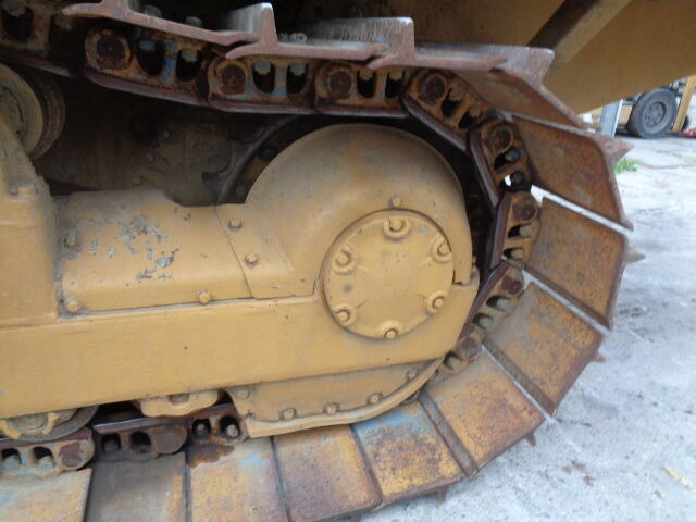 Caterpillar D6C - Traktori: kuva Caterpillar D6C - Traktori Caterpillar D6C - Traktori: kuva Caterpillar D6C - Traktori