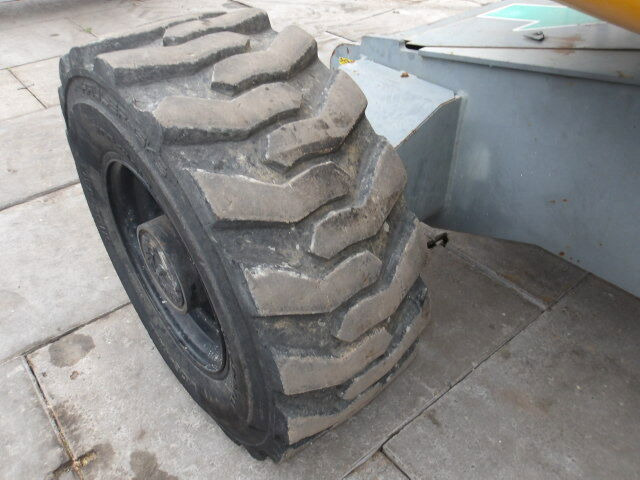 Haulotte HA16SPX 4WD - Puomilava: kuva Haulotte HA16SPX 4WD - Puomilava Haulotte HA16SPX 4WD - Puomilava: kuva Haulotte HA16SPX 4WD - Puomilava