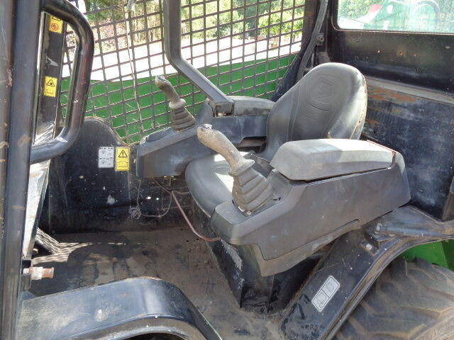 JCB 135 R - Liukuohjattu kuormaaja: kuva JCB 135 R - Liukuohjattu kuormaaja JCB 135 R - Liukuohjattu kuormaaja: kuva JCB 135 R - Liukuohjattu kuormaaja