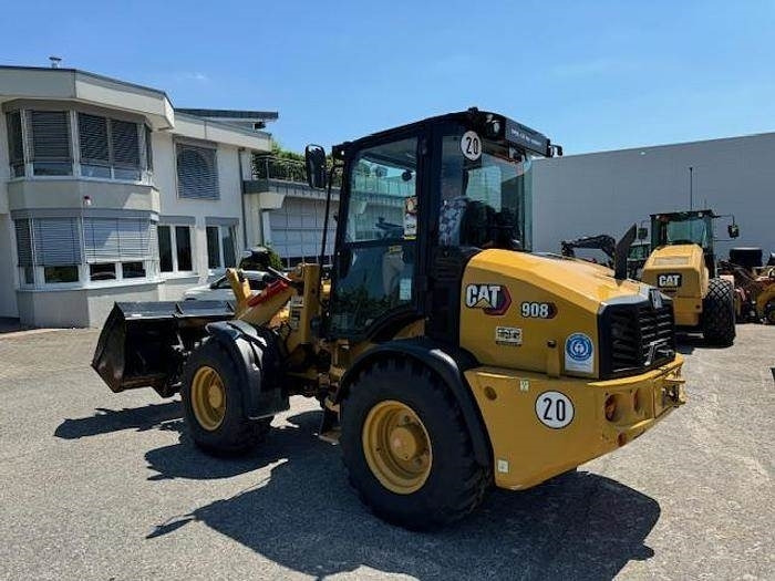 CAT 908 - Pyöräkuormaaja: kuva CAT 908 - Pyöräkuormaaja CAT 908 - Pyöräkuormaaja: kuva CAT 908 - Pyöräkuormaaja