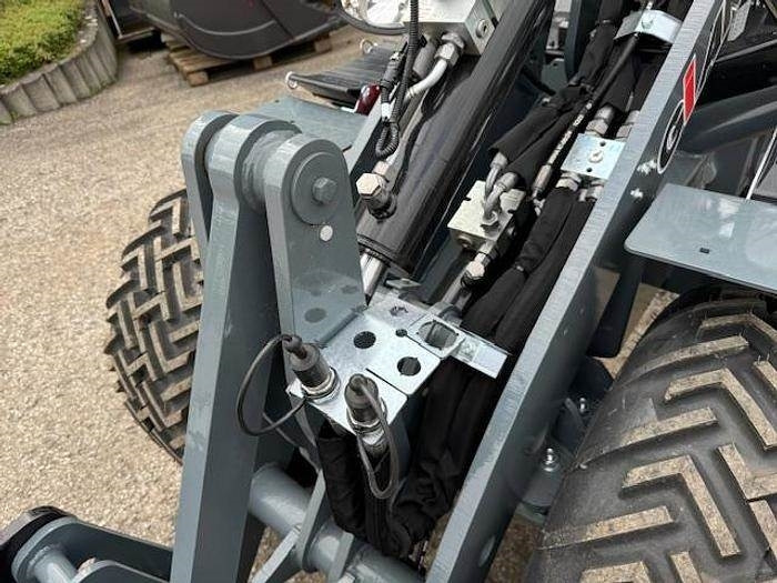 GiANT G2700 X-TRA HD Y - Pyöräkuormaaja: kuva GiANT G2700 X-TRA HD Y - Pyöräkuormaaja GiANT G2700 X-TRA HD Y - Pyöräkuormaaja: kuva GiANT G2700 X-TRA HD Y - Pyöräkuormaaja