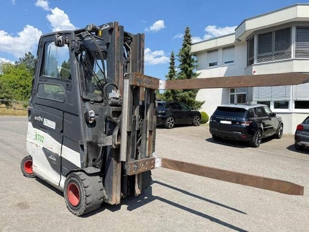Linde E30 HL – 01/600  - Sähkötrukki: kuva Linde E30 HL – 01/600  - Sähkötrukki Linde E30 HL – 01/600  - Sähkötrukki: kuva Linde E30 HL – 01/600  - Sähkötrukki