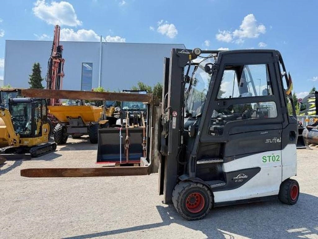 Linde E30 HL – 01/600  - Sähkötrukki: kuva Linde E30 HL – 01/600  - Sähkötrukki Linde E30 HL – 01/600  - Sähkötrukki: kuva Linde E30 HL – 01/600  - Sähkötrukki