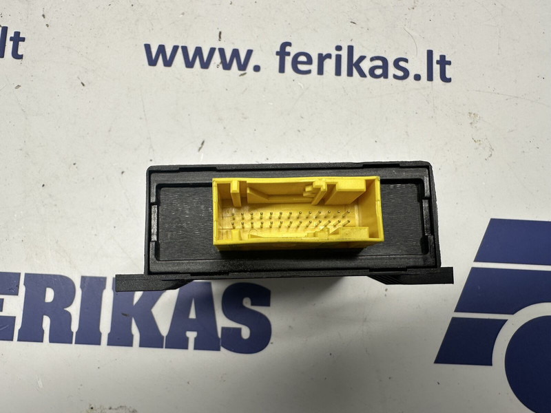 DAF CDS-4 - Ohjainyksikkö - Kuorma-auto: kuva DAF CDS-4 - Ohjainyksikkö - Kuorma-auto DAF CDS-4 - Ohjainyksikkö - Kuorma-auto: kuva DAF CDS-4 - Ohjainyksikkö - Kuorma-auto