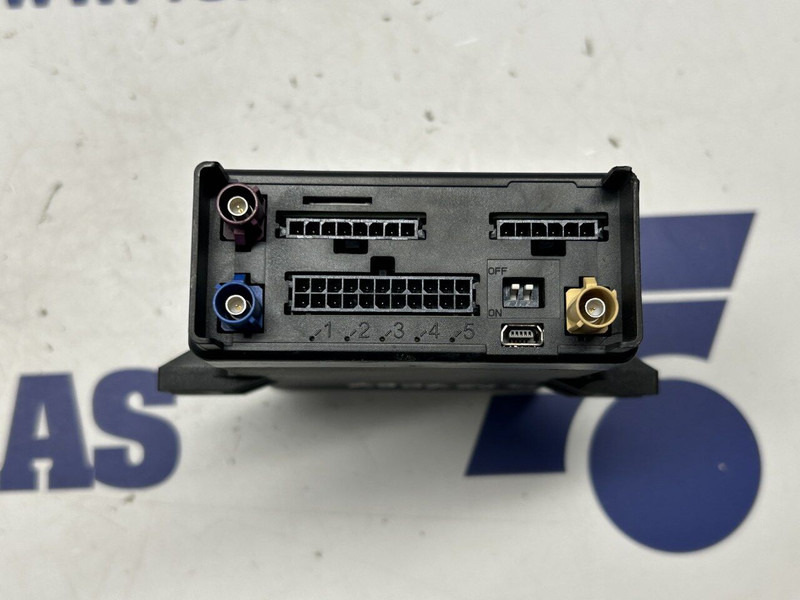 DAF GPS module - Ohjainyksikkö - Kuorma-auto: kuva DAF GPS module - Ohjainyksikkö - Kuorma-auto DAF GPS module - Ohjainyksikkö - Kuorma-auto: kuva DAF GPS module - Ohjainyksikkö - Kuorma-auto