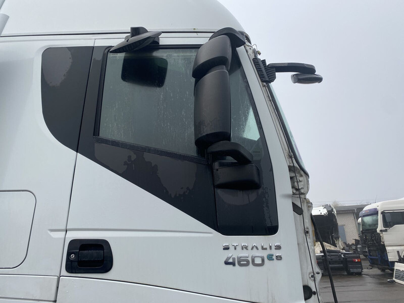 Iveco - Ovi ja osat - Kuorma-auto: kuva Iveco - Ovi ja osat - Kuorma-auto Iveco - Ovi ja osat - Kuorma-auto: kuva Iveco - Ovi ja osat - Kuorma-auto