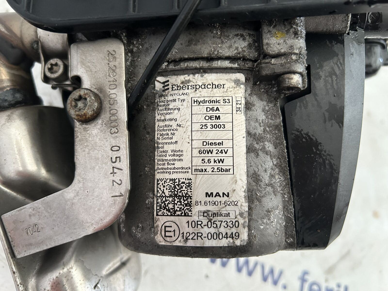 MAN Eberspacher Hydronic S3 D6A 5.6kW 60W 24V - Lämmitys/ Tuuletus - Kuorma-auto: kuva MAN Eberspacher Hydronic S3 D6A 5.6kW 60W 24V - Lämmitys/ Tuuletus - Kuorma-auto MAN Eberspacher Hydronic S3 D6A 5.6kW 60W 24V - Lämmitys/ Tuuletus - Kuorma-auto: kuva MAN Eberspacher Hydronic S3 D6A 5.6kW 60W 24V - Lämmitys/ Tuuletus - Kuorma-auto