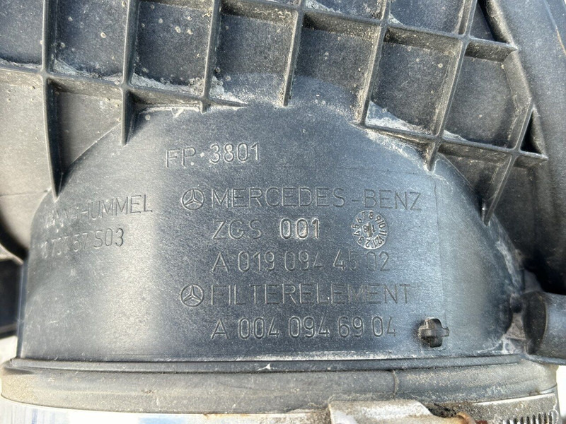 Mercedes-Benz air filter box - Hyttisuodatin - Kuorma-auto: kuva Mercedes-Benz air filter box - Hyttisuodatin - Kuorma-auto Mercedes-Benz air filter box - Hyttisuodatin - Kuorma-auto: kuva Mercedes-Benz air filter box - Hyttisuodatin - Kuorma-auto