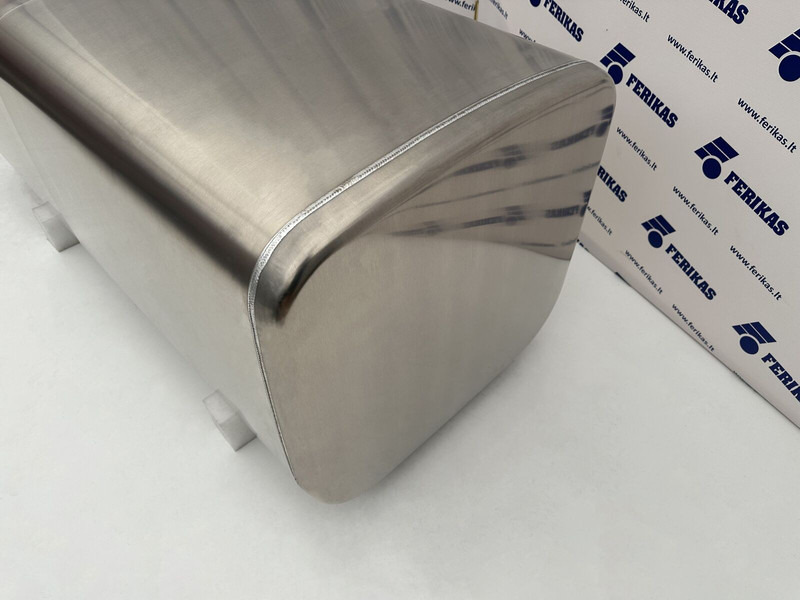 Scania New aluminum fuel tank 700L - Polttoainetankki - Kuorma-auto: kuva Scania New aluminum fuel tank 700L - Polttoainetankki - Kuorma-auto Scania New aluminum fuel tank 700L - Polttoainetankki - Kuorma-auto: kuva Scania New aluminum fuel tank 700L - Polttoainetankki - Kuorma-auto