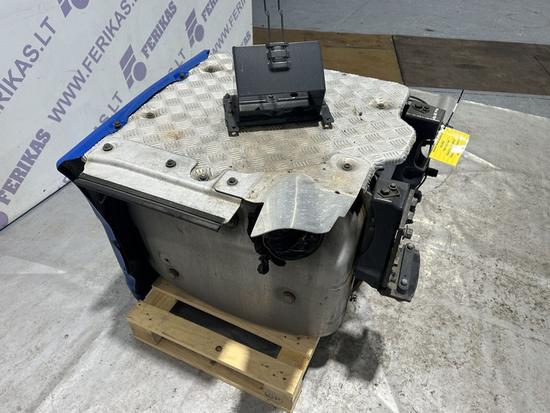 Scania R450 exhaust catalyst - Katalysaattori - Kuorma-auto: kuva Scania R450 exhaust catalyst - Katalysaattori - Kuorma-auto Scania R450 exhaust catalyst - Katalysaattori - Kuorma-auto: kuva Scania R450 exhaust catalyst - Katalysaattori - Kuorma-auto