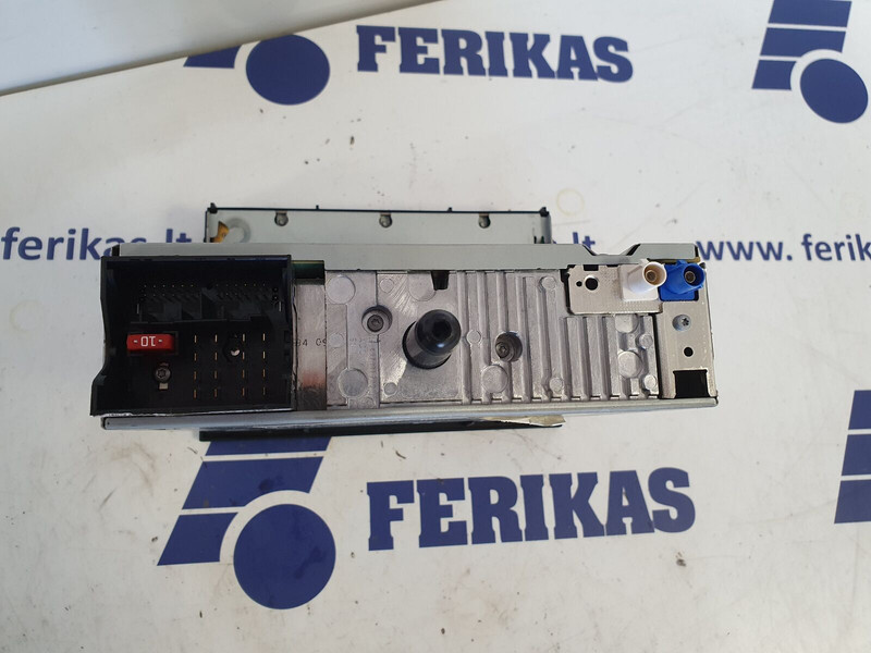 Scania radio navigation system - Kojelauta - Kuorma-auto: kuva Scania radio navigation system - Kojelauta - Kuorma-auto Scania radio navigation system - Kojelauta - Kuorma-auto: kuva Scania radio navigation system - Kojelauta - Kuorma-auto