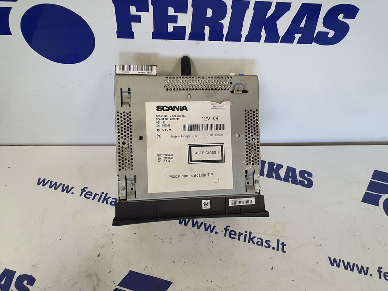 Scania radio navigation system - Kojelauta - Kuorma-auto: kuva Scania radio navigation system - Kojelauta - Kuorma-auto Scania radio navigation system - Kojelauta - Kuorma-auto: kuva Scania radio navigation system - Kojelauta - Kuorma-auto