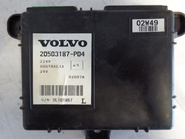 Volvo ECS control module 21427021, 20455649, 20499961, 20503187, 20503 - Ohjainyksikkö - Kuorma-auto: kuva Volvo ECS control module 21427021, 20455649, 20499961, 20503187, 20503 - Ohjainyksikkö - Kuorma-auto Volvo ECS control module 21427021, 20455649, 20499961, 20503187, 20503 - Ohjainyksikkö - Kuorma-auto: kuva Volvo ECS control module 21427021, 20455649, 20499961, 20503187, 20503 - Ohjainyksikkö - Kuorma-auto