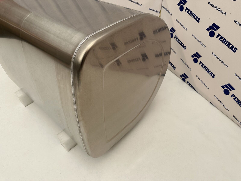 Volvo New aluminum fuel tank 400L - Polttoainetankki - Kuorma-auto: kuva Volvo New aluminum fuel tank 400L - Polttoainetankki - Kuorma-auto Volvo New aluminum fuel tank 400L - Polttoainetankki - Kuorma-auto: kuva Volvo New aluminum fuel tank 400L - Polttoainetankki - Kuorma-auto
