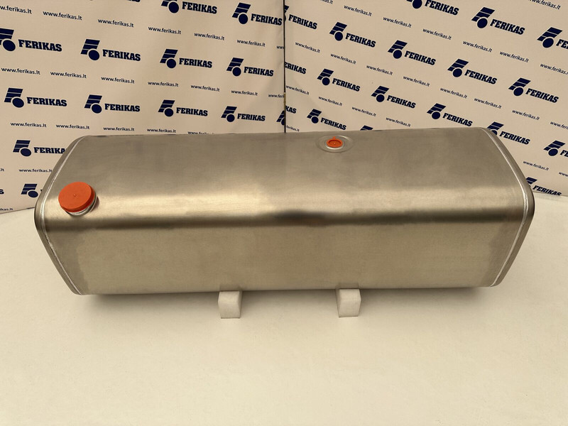 Volvo New aluminum fuel tank 540L - Polttoainetankki - Kuorma-auto: kuva Volvo New aluminum fuel tank 540L - Polttoainetankki - Kuorma-auto Volvo New aluminum fuel tank 540L - Polttoainetankki - Kuorma-auto: kuva Volvo New aluminum fuel tank 540L - Polttoainetankki - Kuorma-auto