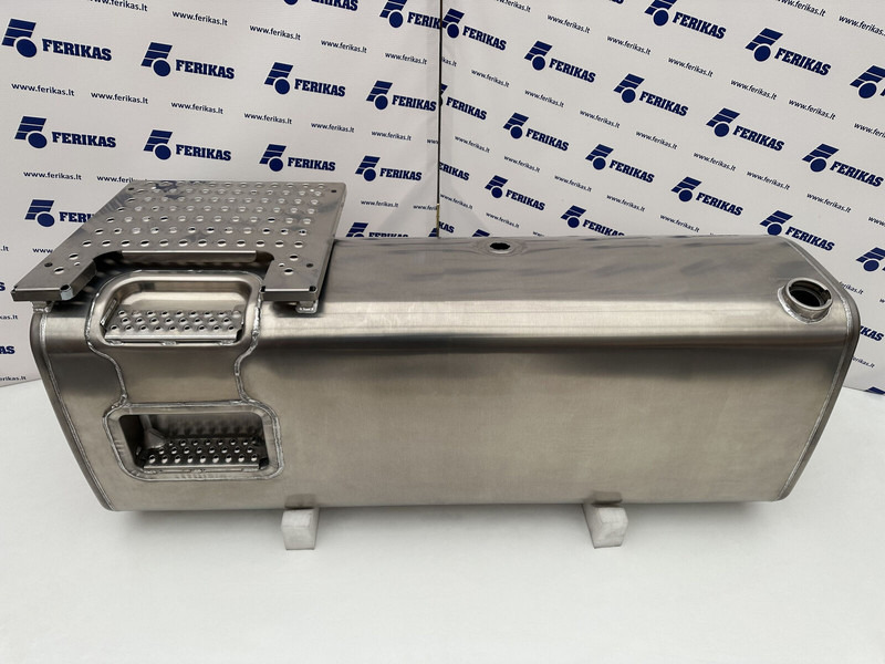 Volvo New aluminum fuel tank 770L - Polttoainetankki - Kuorma-auto: kuva Volvo New aluminum fuel tank 770L - Polttoainetankki - Kuorma-auto Volvo New aluminum fuel tank 770L - Polttoainetankki - Kuorma-auto: kuva Volvo New aluminum fuel tank 770L - Polttoainetankki - Kuorma-auto