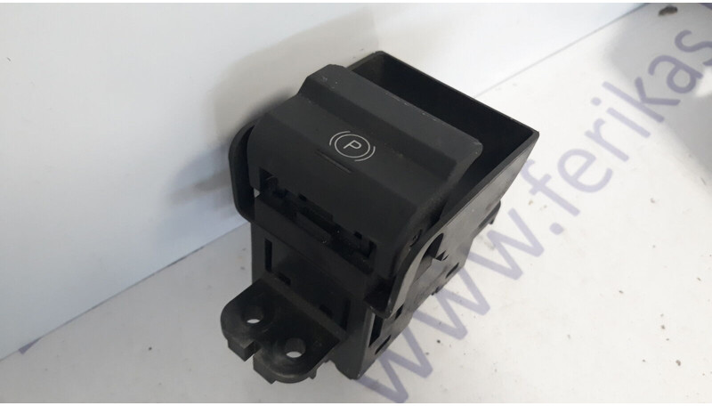 Volvo parking brake switch - Kojelauta - Kuorma-auto: kuva Volvo parking brake switch - Kojelauta - Kuorma-auto Volvo parking brake switch - Kojelauta - Kuorma-auto: kuva Volvo parking brake switch - Kojelauta - Kuorma-auto