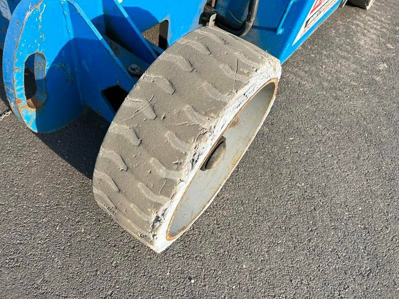 Puomilava Genie Z34/22N elektro 12m (1438): kuva Puomilava Genie Z34/22N elektro 12m (1438)