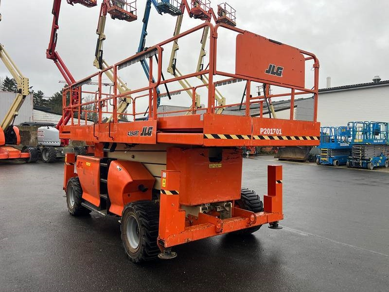 JLG 4394 RT diesel 4x4 15m (1747) - Saksilava: kuva JLG 4394 RT diesel 4x4 15m (1747) - Saksilava JLG 4394 RT diesel 4x4 15m (1747) - Saksilava: kuva JLG 4394 RT diesel 4x4 15m (1747) - Saksilava
