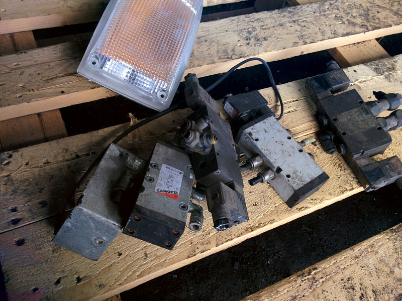 Bosch Открытия Двери - Moottori ja osat: kuva Bosch Открытия Двери - Moottori ja osat Bosch Открытия Двери - Moottori ja osat: kuva Bosch Открытия Двери - Moottori ja osat