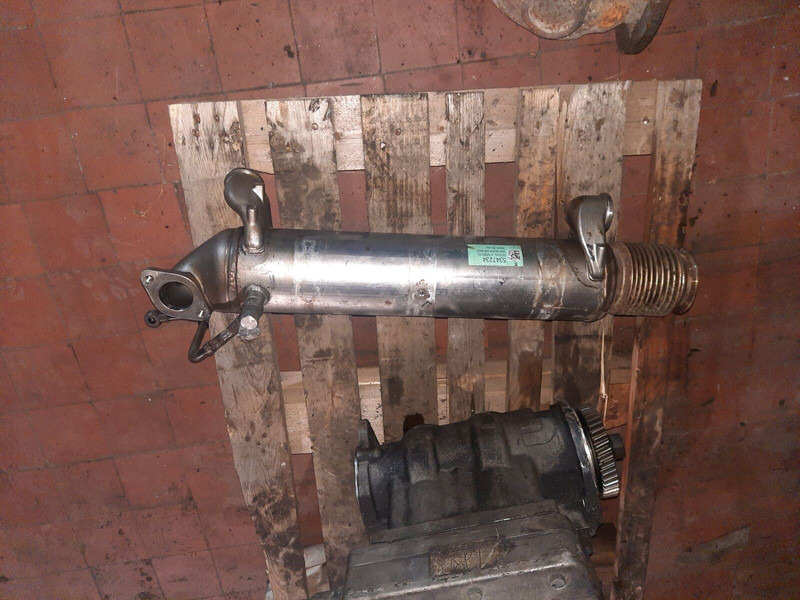 Cummins ISL egr Cooler - Pakokaasujärjestelmä: kuva Cummins ISL egr Cooler - Pakokaasujärjestelmä Cummins ISL egr Cooler - Pakokaasujärjestelmä: kuva Cummins ISL egr Cooler - Pakokaasujärjestelmä