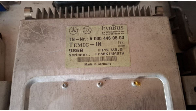 Mercedes-Benz  - Ohjainyksikkö: kuva Mercedes-Benz  - Ohjainyksikkö Mercedes-Benz  - Ohjainyksikkö: kuva Mercedes-Benz  - Ohjainyksikkö