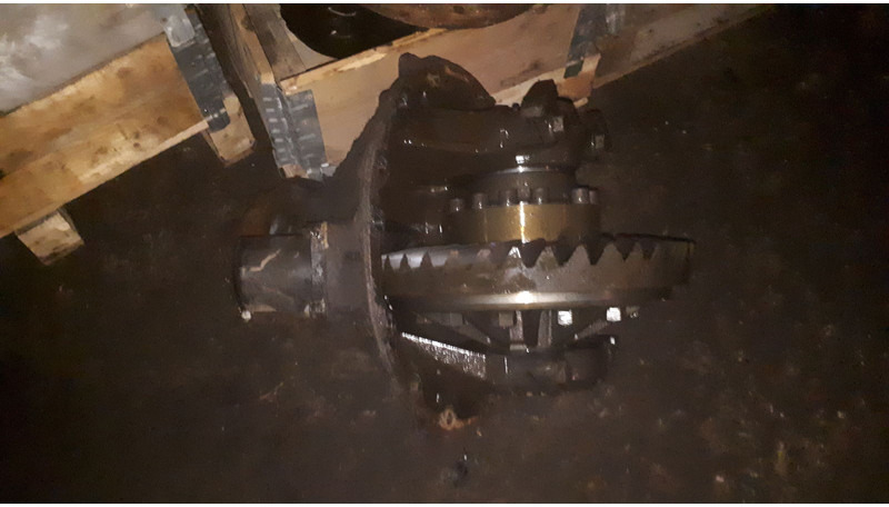 Scania R660 - 2.92 .\ 3.07\3.80 \3.50 \4.22/ 4.88/. 5.57 - Differentiaali: kuva Scania R660 - 2.92 .\ 3.07\3.80 \3.50 \4.22/ 4.88/. 5.57 - Differentiaali Scania R660 - 2.92 .\ 3.07\3.80 \3.50 \4.22/ 4.88/. 5.57 - Differentiaali: kuva Scania R660 - 2.92 .\ 3.07\3.80 \3.50 \4.22/ 4.88/. 5.57 - Differentiaali