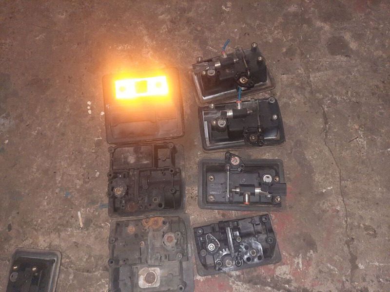 Ovi ja osat Scania механизм закрытия дверей: kuva Ovi ja osat Scania механизм закрытия дверей