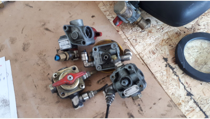 Wabco Volvo - Varaosat: kuva Wabco Volvo - Varaosat Wabco Volvo - Varaosat: kuva Wabco Volvo - Varaosat