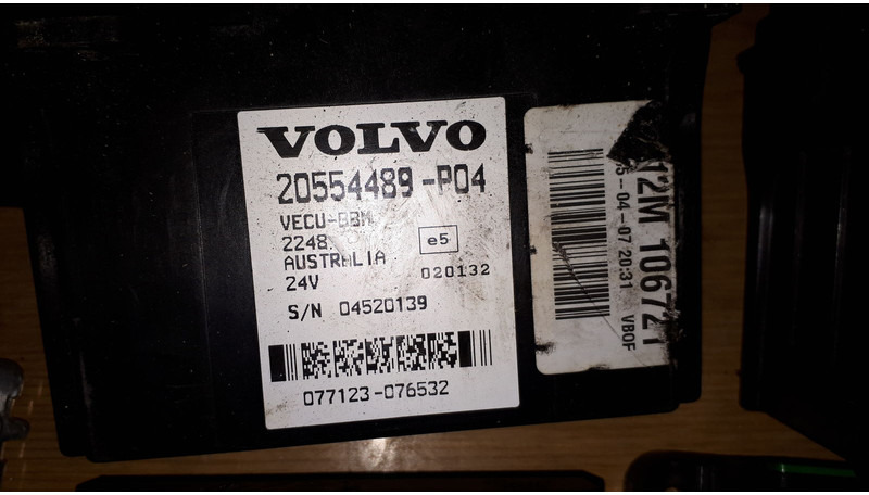 Volvo 20744283-01 .20514900-03. 20585155-P02/20554489-P04/.2050318 - Ohjainyksikkö: kuva Volvo 20744283-01 .20514900-03. 20585155-P02/20554489-P04/.2050318 - Ohjainyksikkö Volvo 20744283-01 .20514900-03. 20585155-P02/20554489-P04/.2050318 - Ohjainyksikkö: kuva Volvo 20744283-01 .20514900-03. 20585155-P02/20554489-P04/.2050318 - Ohjainyksikkö