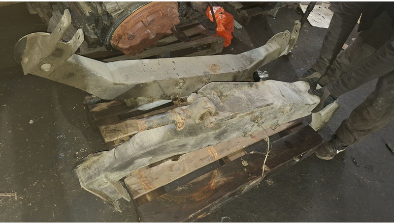 Volvo кронштейн заднего моста мерседес - Jousiripustin: kuva Volvo кронштейн заднего моста мерседес - Jousiripustin Volvo кронштейн заднего моста мерседес - Jousiripustin: kuva Volvo кронштейн заднего моста мерседес - Jousiripustin