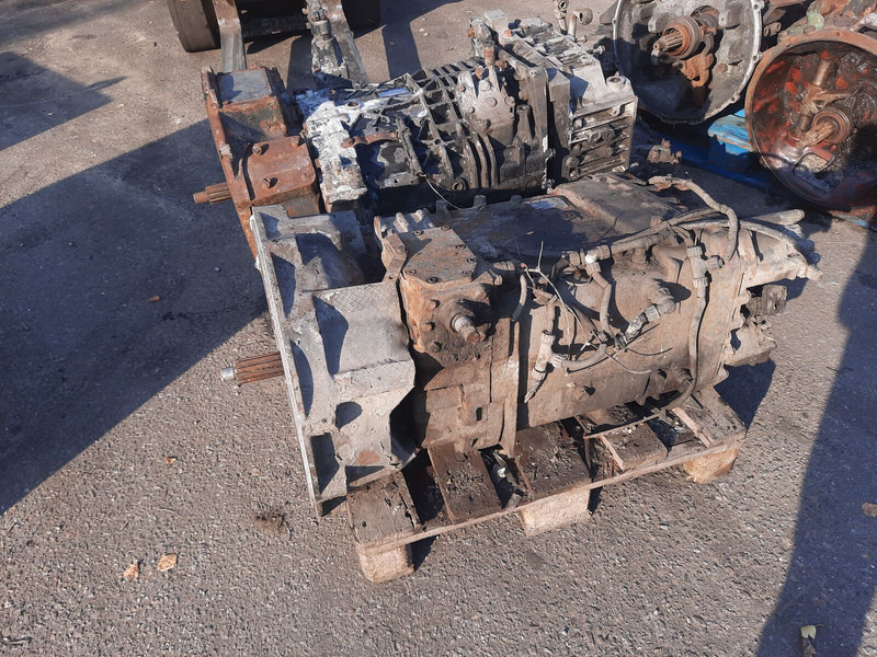 ZF 16S130 .8S180IT . 6S150C. 8S140 IT.6S80+GV80/ 6S90/ S5-24-3 / 6S - Vaihdelaatikko: kuva ZF 16S130 .8S180IT . 6S150C. 8S140 IT.6S80+GV80/ 6S90/ S5-24-3 / 6S - Vaihdelaatikko ZF 16S130 .8S180IT . 6S150C. 8S140 IT.6S80+GV80/ 6S90/ S5-24-3 / 6S - Vaihdelaatikko: kuva ZF 16S130 .8S180IT . 6S150C. 8S140 IT.6S80+GV80/ 6S90/ S5-24-3 / 6S - Vaihdelaatikko