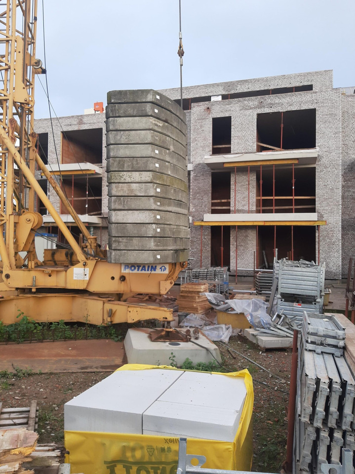 Potain GTMR 346A - Linkkunosturi: kuva Potain GTMR 346A - Linkkunosturi Potain GTMR 346A - Linkkunosturi: kuva Potain GTMR 346A - Linkkunosturi