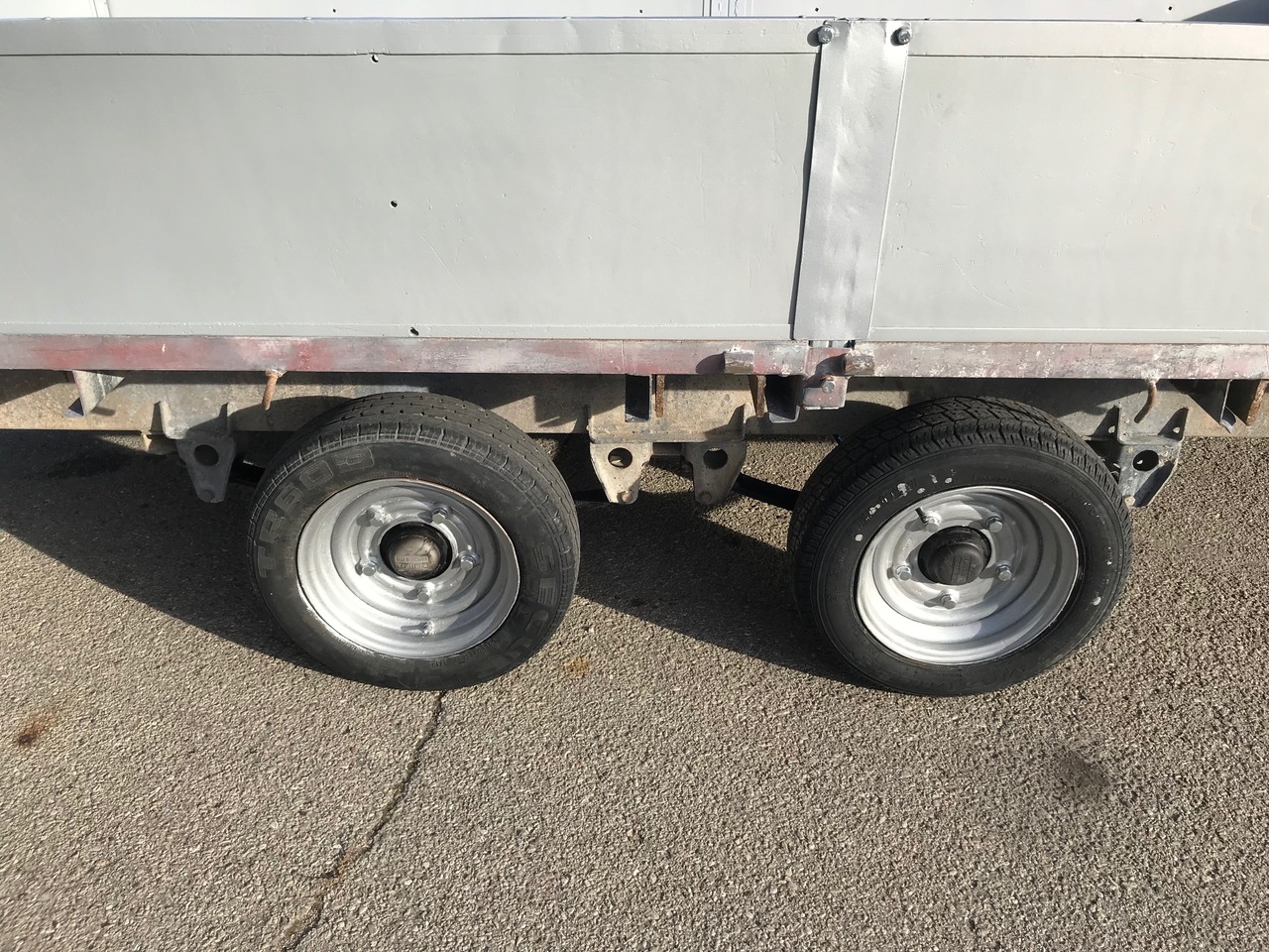 Ifor Williams LM126G - Lavaperävaunu: kuva Ifor Williams LM126G - Lavaperävaunu Ifor Williams LM126G - Lavaperävaunu: kuva Ifor Williams LM126G - Lavaperävaunu