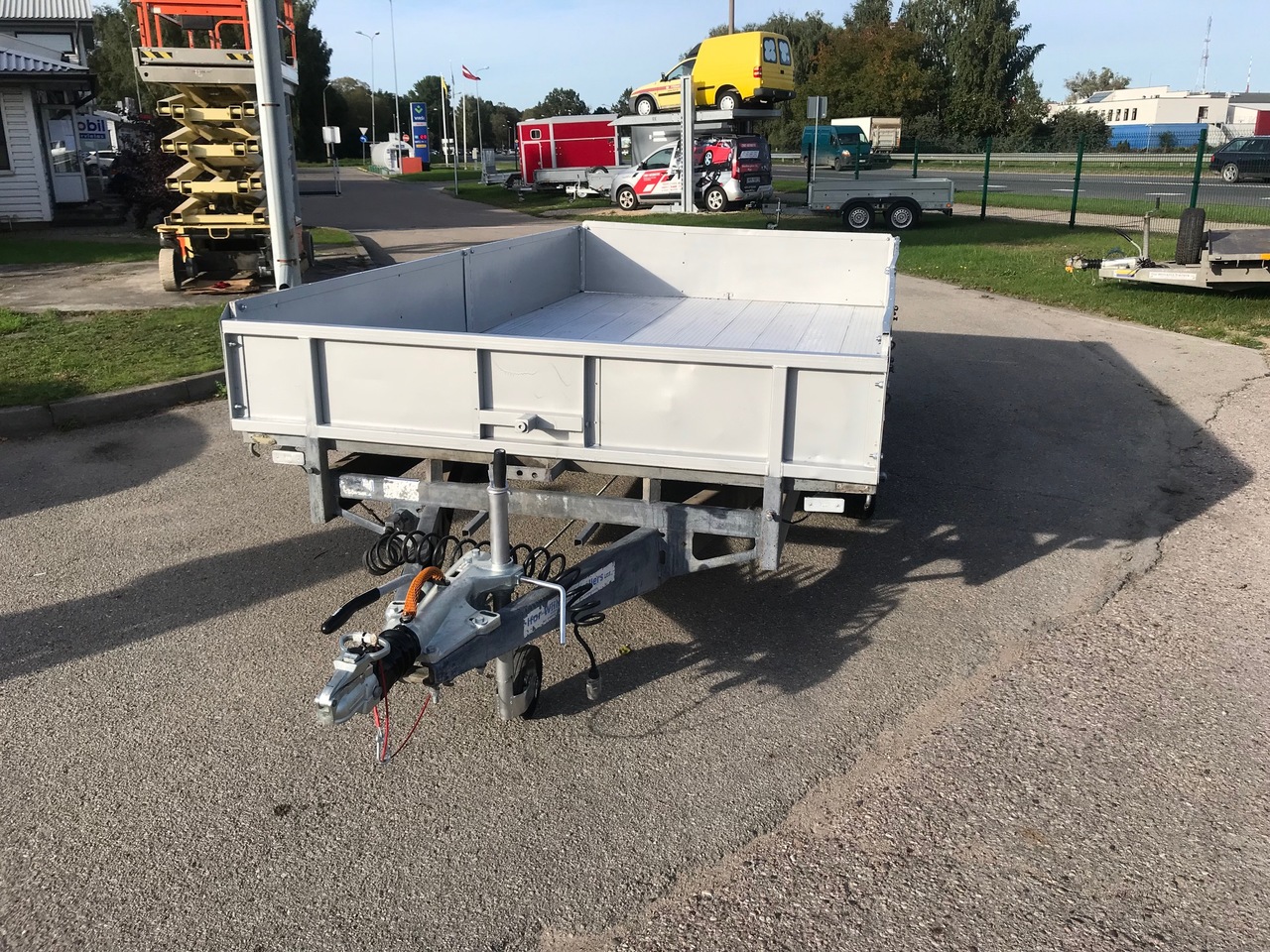 Ifor Williams LM126G - Lavaperävaunu: kuva Ifor Williams LM126G - Lavaperävaunu Ifor Williams LM126G - Lavaperävaunu: kuva Ifor Williams LM126G - Lavaperävaunu