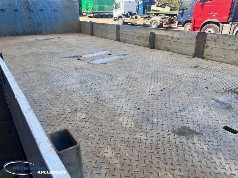 Lava-kuorma-auto, Nosturiauto DAF CF 75.310 Manuel, Steel springs, HMF 1560 K3: kuva Lava-kuorma-auto, Nosturiauto DAF CF 75.310 Manuel, Steel springs, HMF 1560 K3