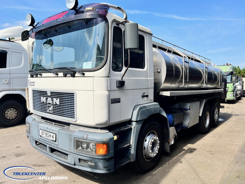 MAN 26.403 Manuel, Retarder, Reduction axle, 14250 liter - Säiliöauto: kuva MAN 26.403 Manuel, Retarder, Reduction axle, 14250 liter - Säiliöauto MAN 26.403 Manuel, Retarder, Reduction axle, 14250 liter - Säiliöauto: kuva MAN 26.403 Manuel, Retarder, Reduction axle, 14250 liter - Säiliöauto