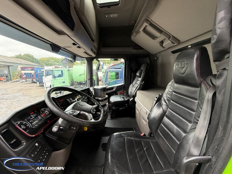 Scania R730 V8 NGS 8x4, Retarder, Machinetransporter - Kuljetin kuorma-auto: kuva Scania R730 V8 NGS 8x4, Retarder, Machinetransporter - Kuljetin kuorma-auto Scania R730 V8 NGS 8x4, Retarder, Machinetransporter - Kuljetin kuorma-auto: kuva Scania R730 V8 NGS 8x4, Retarder, Machinetransporter - Kuljetin kuorma-auto