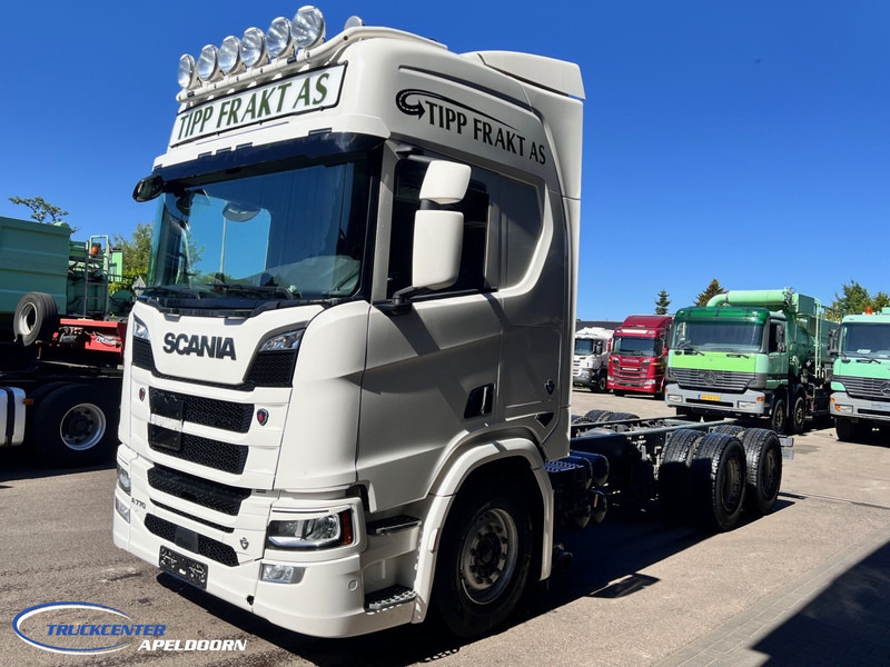 Scania R770 V8 NGS 6x4, Retarder, Standclima, PTO - Kuorma-auto alusta: kuva Scania R770 V8 NGS 6x4, Retarder, Standclima, PTO - Kuorma-auto alusta Scania R770 V8 NGS 6x4, Retarder, Standclima, PTO - Kuorma-auto alusta: kuva Scania R770 V8 NGS 6x4, Retarder, Standclima, PTO - Kuorma-auto alusta