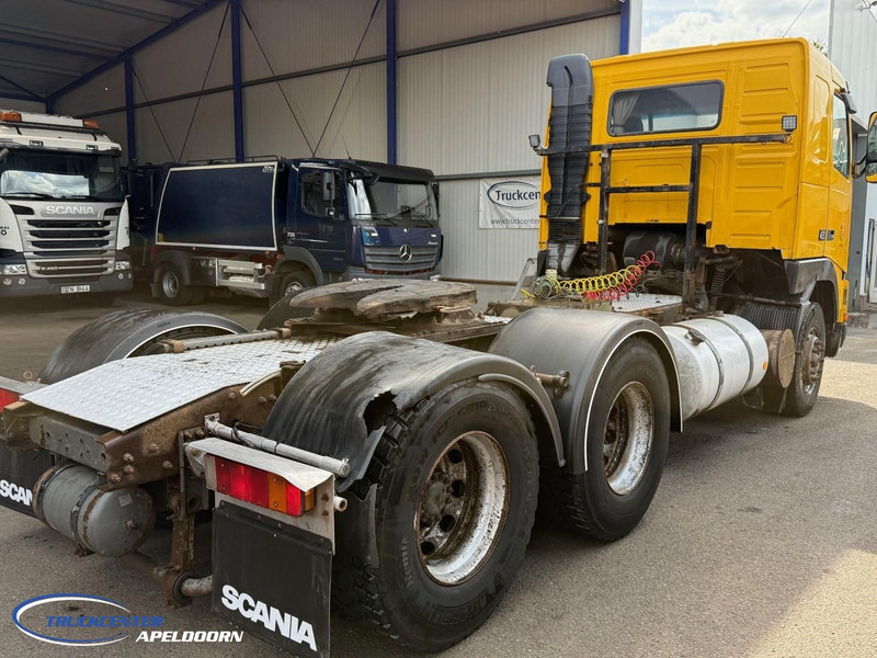 Volvo FH 12 - 420 6x4, Handgeschakeld, Euro 2, Hydrauliek - Vetopöytäauto: kuva Volvo FH 12 - 420 6x4, Handgeschakeld, Euro 2, Hydrauliek - Vetopöytäauto Volvo FH 12 - 420 6x4, Handgeschakeld, Euro 2, Hydrauliek - Vetopöytäauto: kuva Volvo FH 12 - 420 6x4, Handgeschakeld, Euro 2, Hydrauliek - Vetopöytäauto