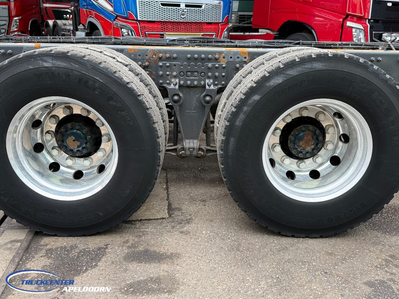 Volvo FH 750 6x4, Steel - Air, Globetrotter XL - Kuorma-auto alusta: kuva Volvo FH 750 6x4, Steel - Air, Globetrotter XL - Kuorma-auto alusta Volvo FH 750 6x4, Steel - Air, Globetrotter XL - Kuorma-auto alusta: kuva Volvo FH 750 6x4, Steel - Air, Globetrotter XL - Kuorma-auto alusta
