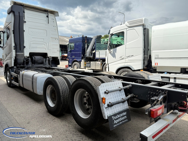 Volvo FH 750 Globetrotter XL, Retarder, 460 WB, Reduction axle, Pto - Kuorma-auto alusta: kuva Volvo FH 750 Globetrotter XL, Retarder, 460 WB, Reduction axle, Pto - Kuorma-auto alusta Volvo FH 750 Globetrotter XL, Retarder, 460 WB, Reduction axle, Pto - Kuorma-auto alusta: kuva Volvo FH 750 Globetrotter XL, Retarder, 460 WB, Reduction axle, Pto - Kuorma-auto alusta