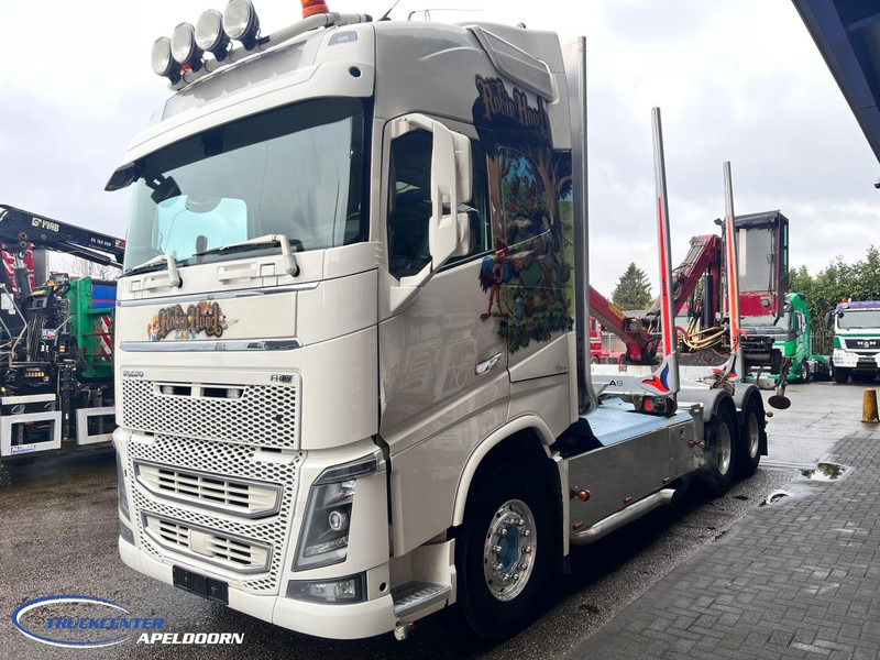 Volvo FH 750 Loglift, 6x4, Dynamic steering, Globetrotter - Puuauto, Nosturiauto: kuva Volvo FH 750 Loglift, 6x4, Dynamic steering, Globetrotter - Puuauto, Nosturiauto Volvo FH 750 Loglift, 6x4, Dynamic steering, Globetrotter - Puuauto, Nosturiauto: kuva Volvo FH 750 Loglift, 6x4, Dynamic steering, Globetrotter - Puuauto, Nosturiauto