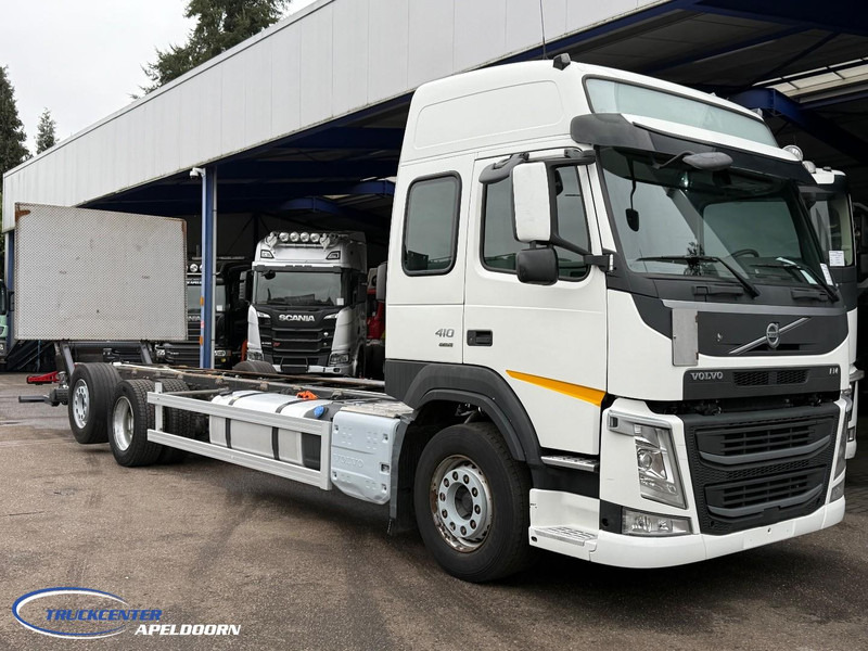 Volvo FM 410 379000 km, 6x2, Globetrotter - Kuorma-auto alusta: kuva Volvo FM 410 379000 km, 6x2, Globetrotter - Kuorma-auto alusta Volvo FM 410 379000 km, 6x2, Globetrotter - Kuorma-auto alusta: kuva Volvo FM 410 379000 km, 6x2, Globetrotter - Kuorma-auto alusta